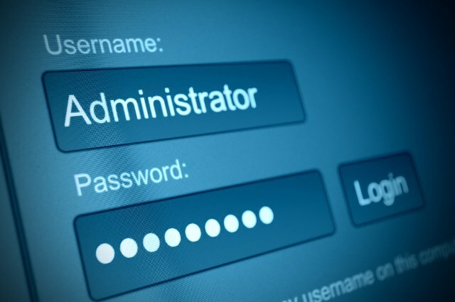 MUO-security-5tips-administrator