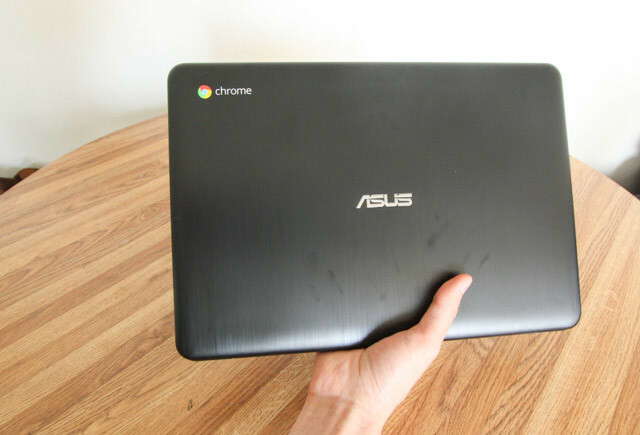 asus chromebook c300 - eksterijer