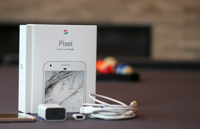 google-piksel-XL-box-a-stvari