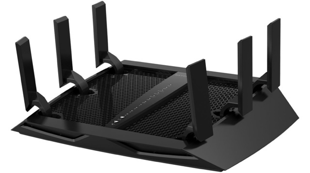 Jesu li bežični AC izmjenični usmjerivači zapravo brži? Nighthawk