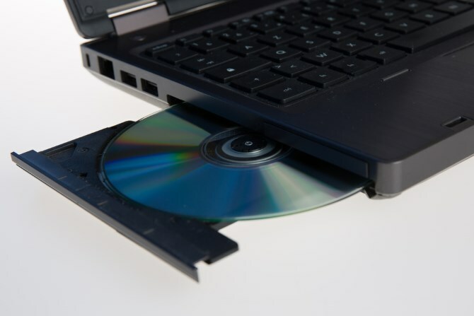 Kako igrati igre bez CD-a koristeći No-CD Cracks muo gaming nocdcracks dvddrive