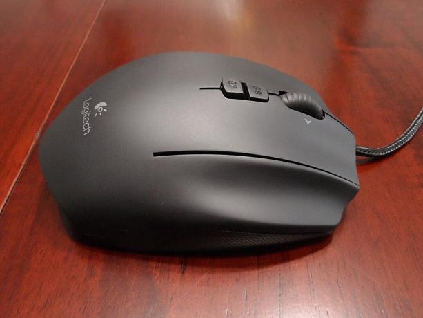 razer naga logitech g600 pregled miša