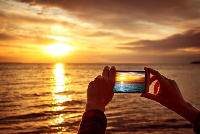 Fotografija zalaska sunca snimljena pametnim telefonom