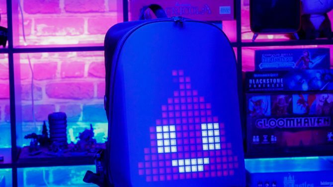 Divoom Pixoo ruksak: Osvijetli svijet (s Pixel Art) pixoo ruksak emoji 670x377