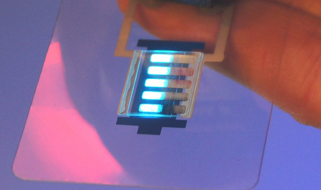 oled-kartica