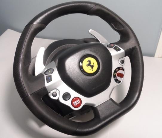 Thrustmaster TX trkački kotač Ferrari 458 Italia Edition pregled