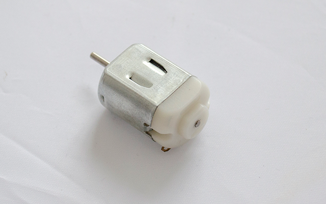 Težak-DC-motor