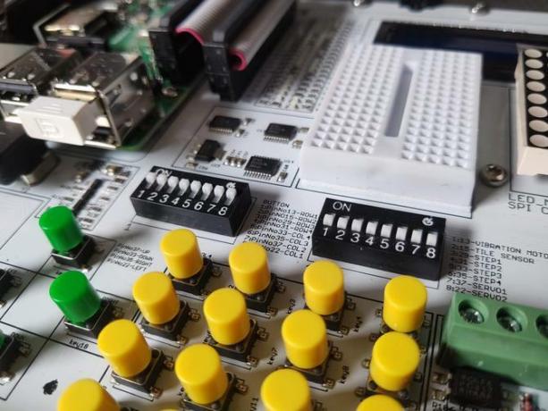 Prebacite banke za produljenje GPIO igle