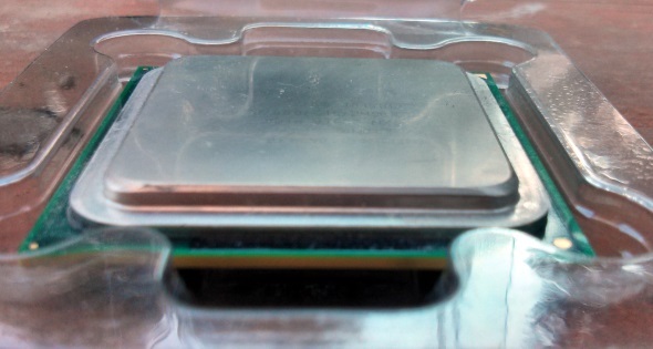 Intel cpu poklopljen