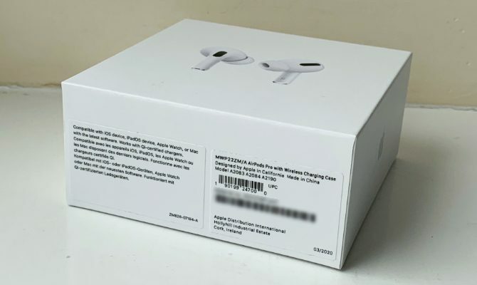 Kutija AirPods s barkodom serijskog broja