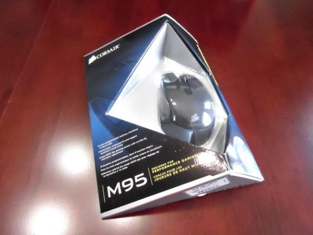 pregled corsair osvete m95 mmo rts mouse