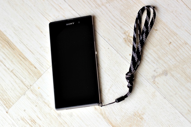 Sony xperia z1 recenzija