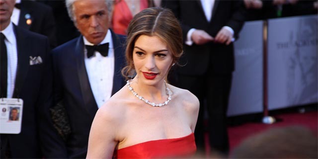 bave-s-online-mrzitelji-Anne-Hathaway