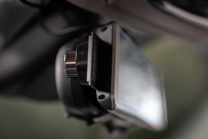 Auto-Vox X1 nadzorna kamera