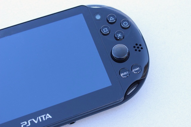 PlayStation Vita Slim Review i Giveaway playstation vita slim pregled 5